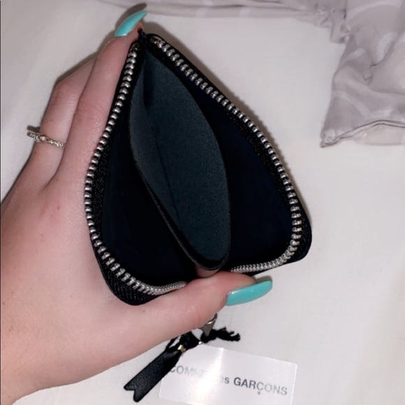 Cdg zip up card holder - Picture 3 of 4